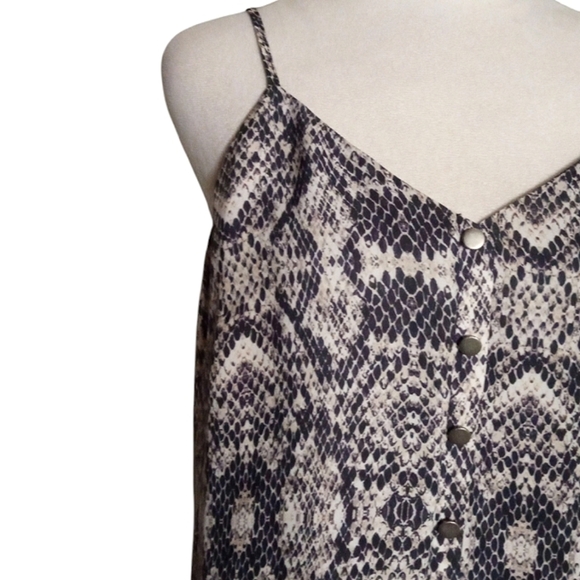 Amanda Uprichard Gray Reptile Snake Print V Neck Button Detail Tank Top Medium - Picture 4 of 8